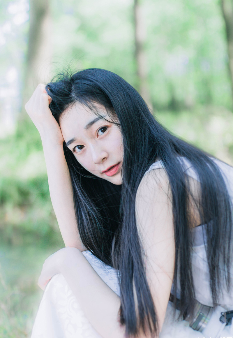 瀑布对悬崖无可畏惧，所以唱出气势磅礴的生命之歌。